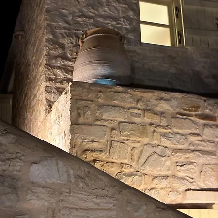 Filizi-naousa Cycladic House *